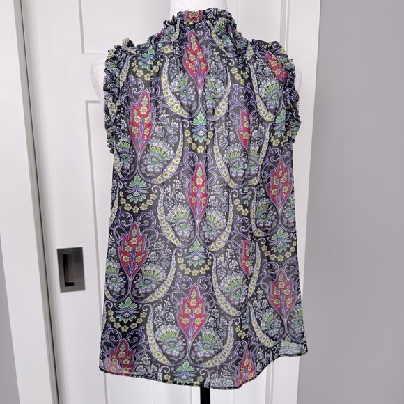 GAP Sleeveless Ruffle Shirt - Picture 3 of 5